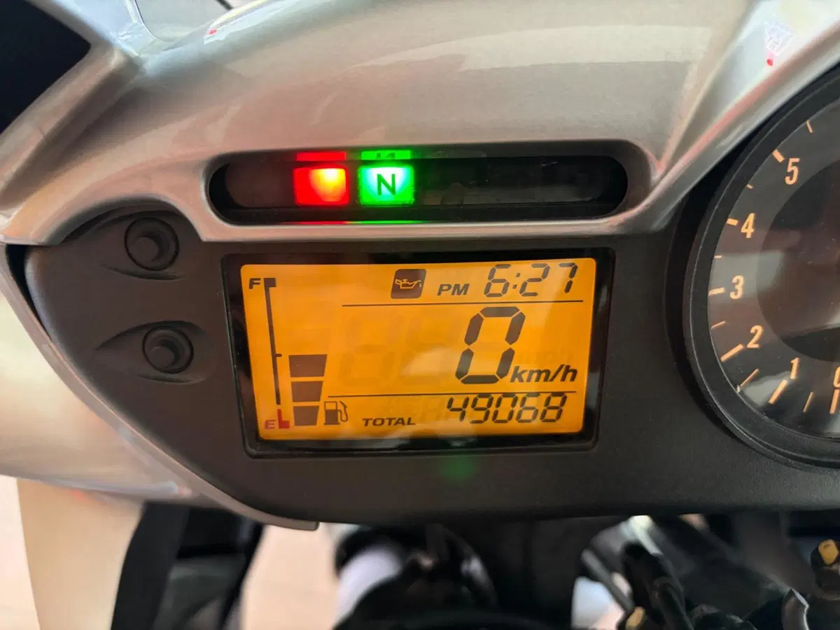 Honda Transalp XL 700 V ABS (2007 - 2013) (2)