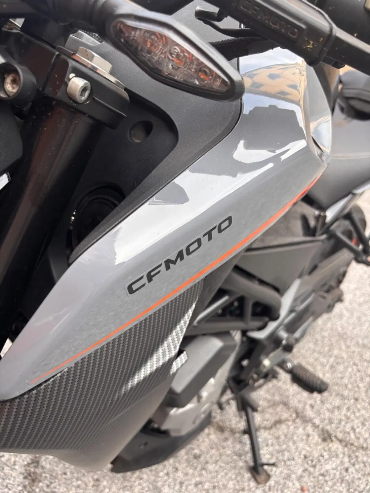 CFMOTO 300NK (2021 - 26) (10)