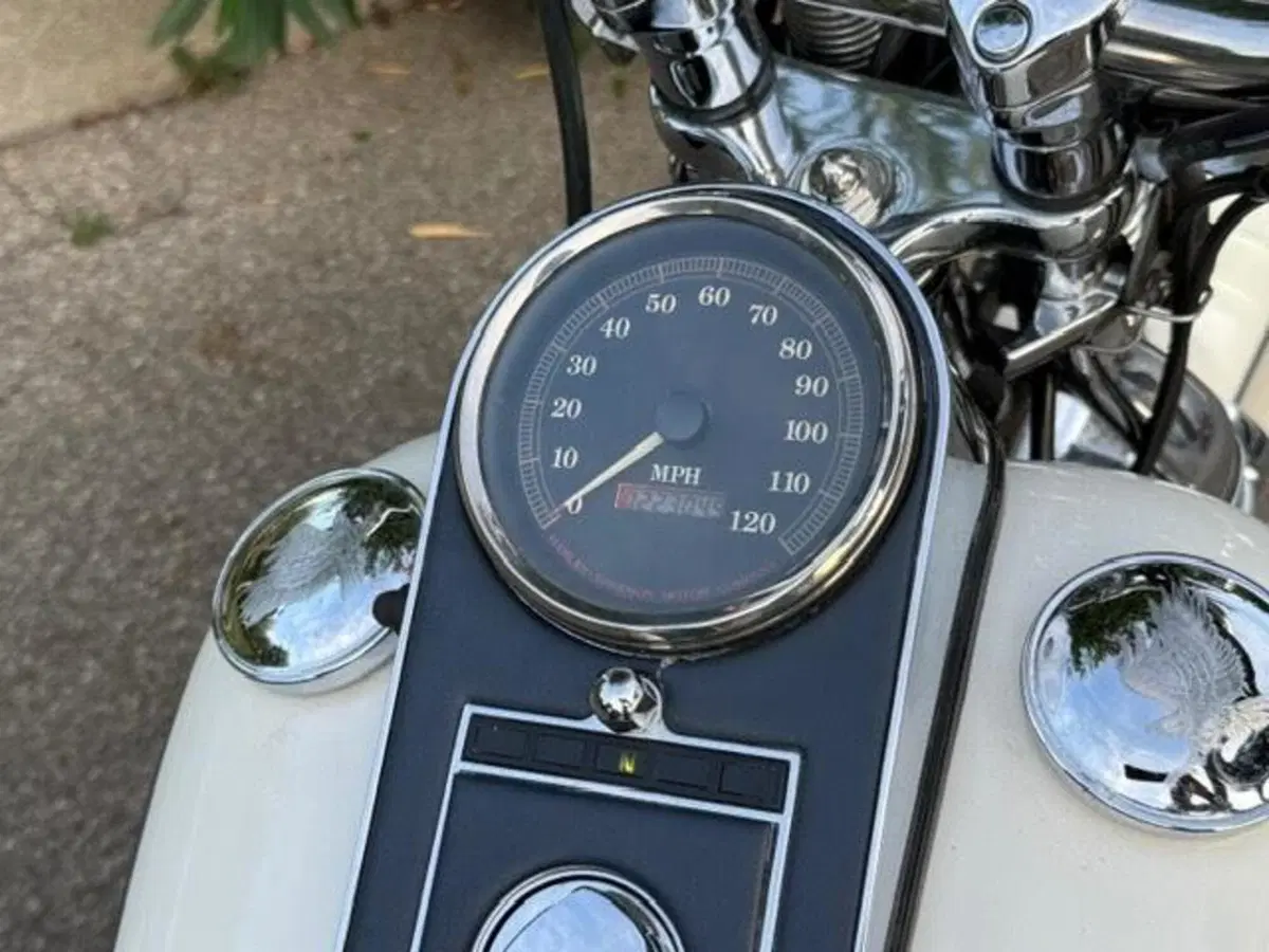 Harley-Davidson 1340 Heritage Springer (1997 - 99) - FLSTS (11)