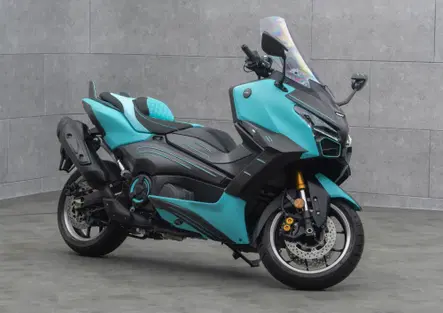 Il Re dei TMAX: ecco come Mansory ha stravolto il 560. Ma quanto costa?