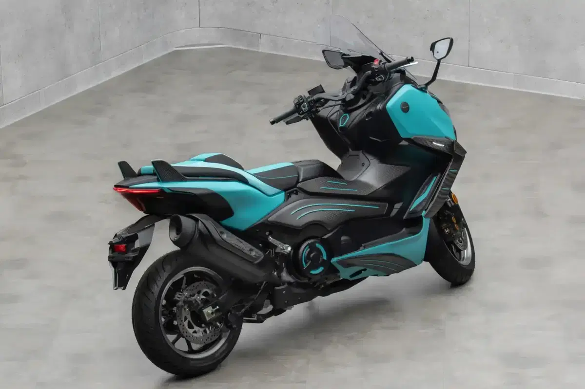 Il Re dei TMAX: ecco come Mansory ha stravolto il 560. Ma quanto costa? [GALLERY] (9)