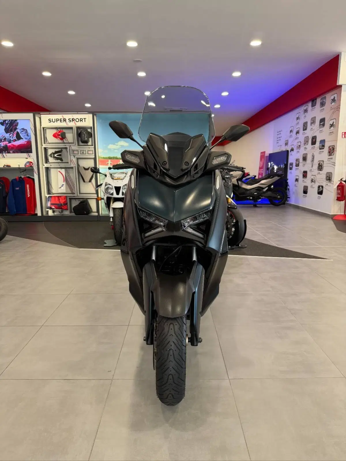 Yamaha X-Max 300 Tech Max (2021 - 24) (5)