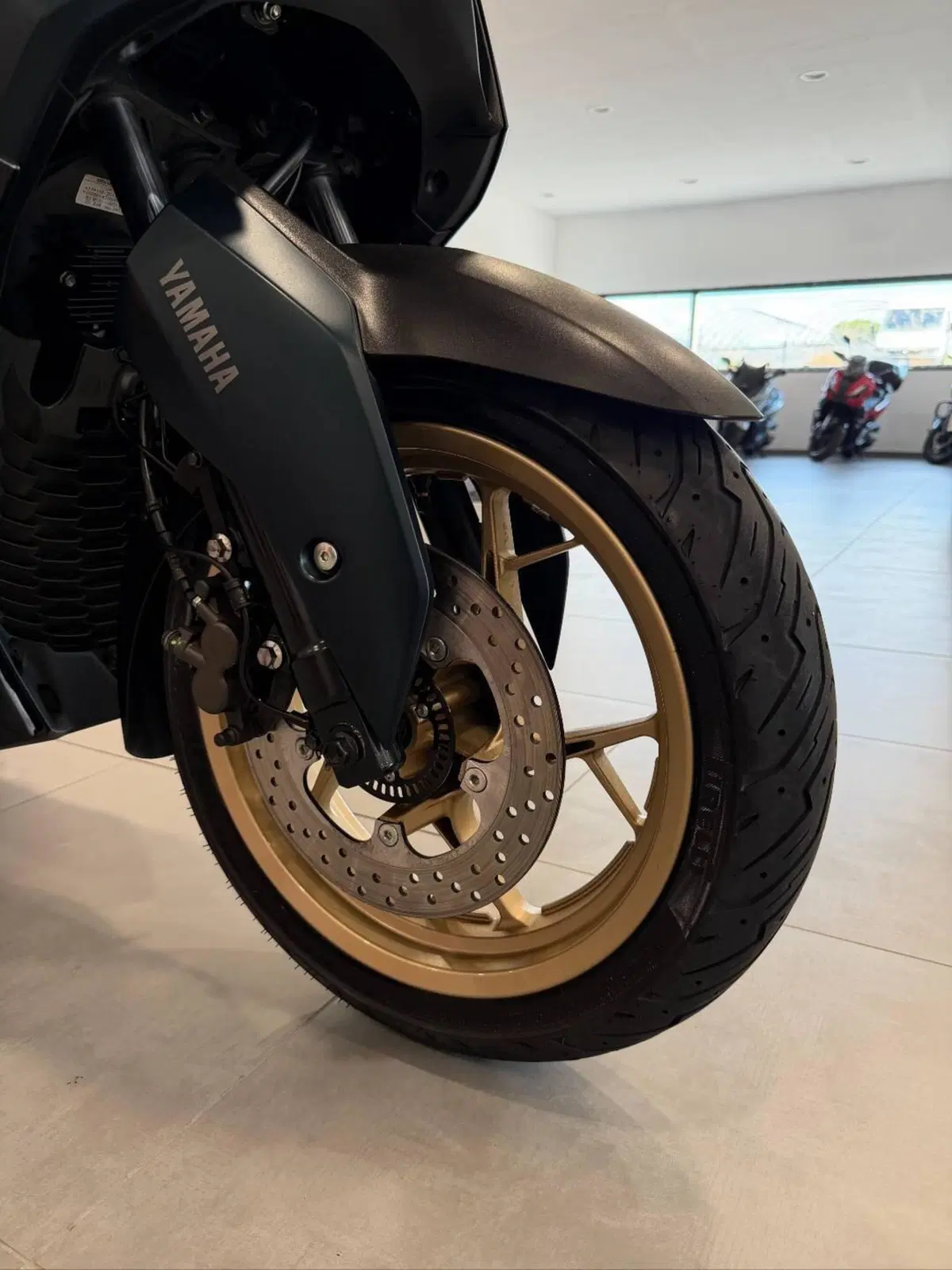 Yamaha X-Max 300 Tech Max (2021 - 24) (14)