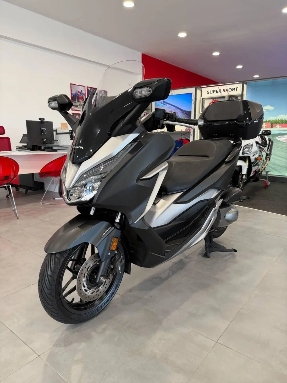 Honda Forza 300 Deluxe ABS (2018 - 20)