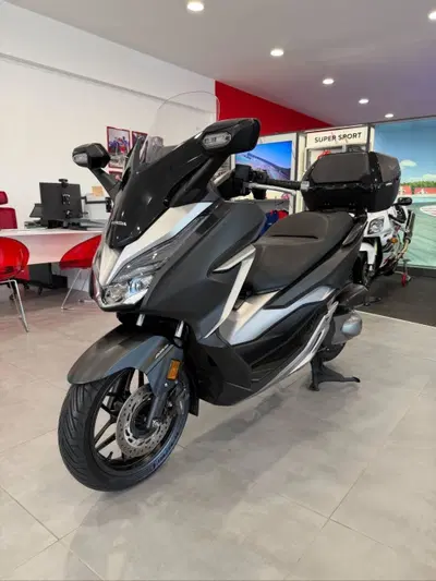 Honda Forza 300 Deluxe ABS (2018 - 20) usata