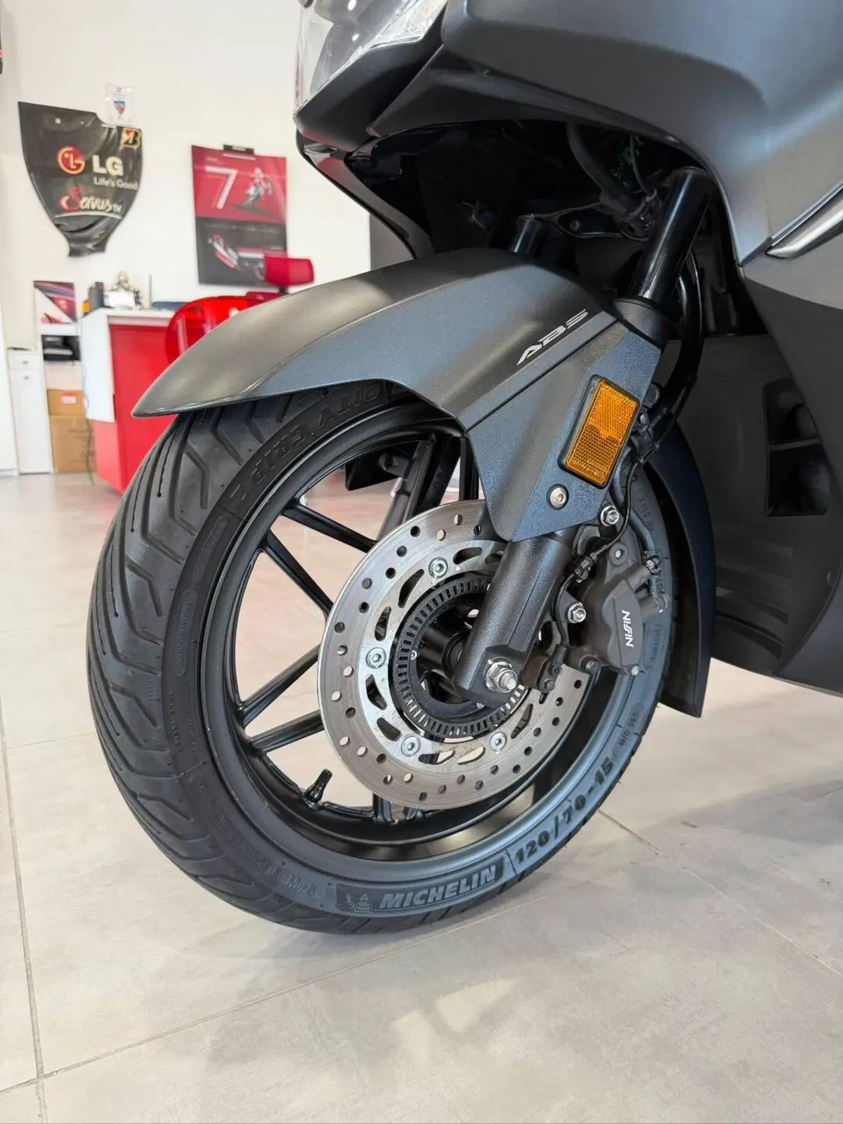 Honda Forza 300 Deluxe ABS (2018 - 20) (11)