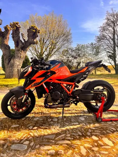 KTM 1290 Super Duke R (2021) usata