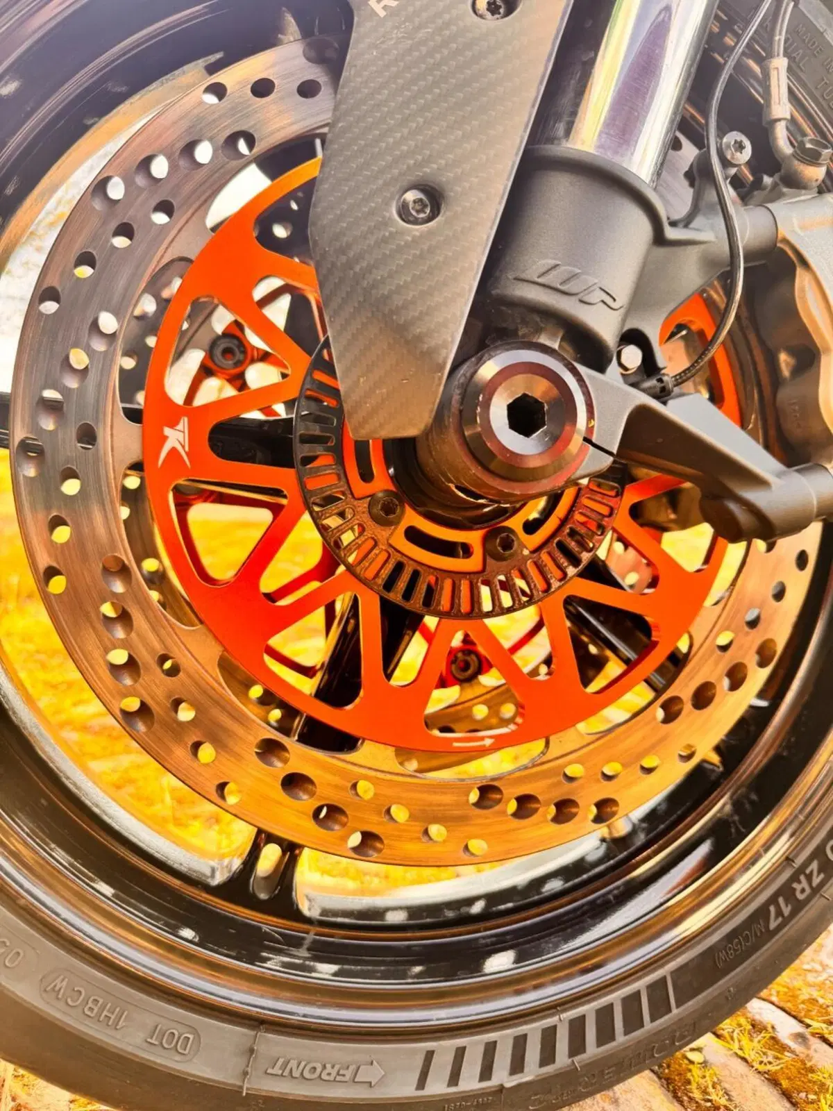 KTM 1290 Super Duke R (2021) (5)