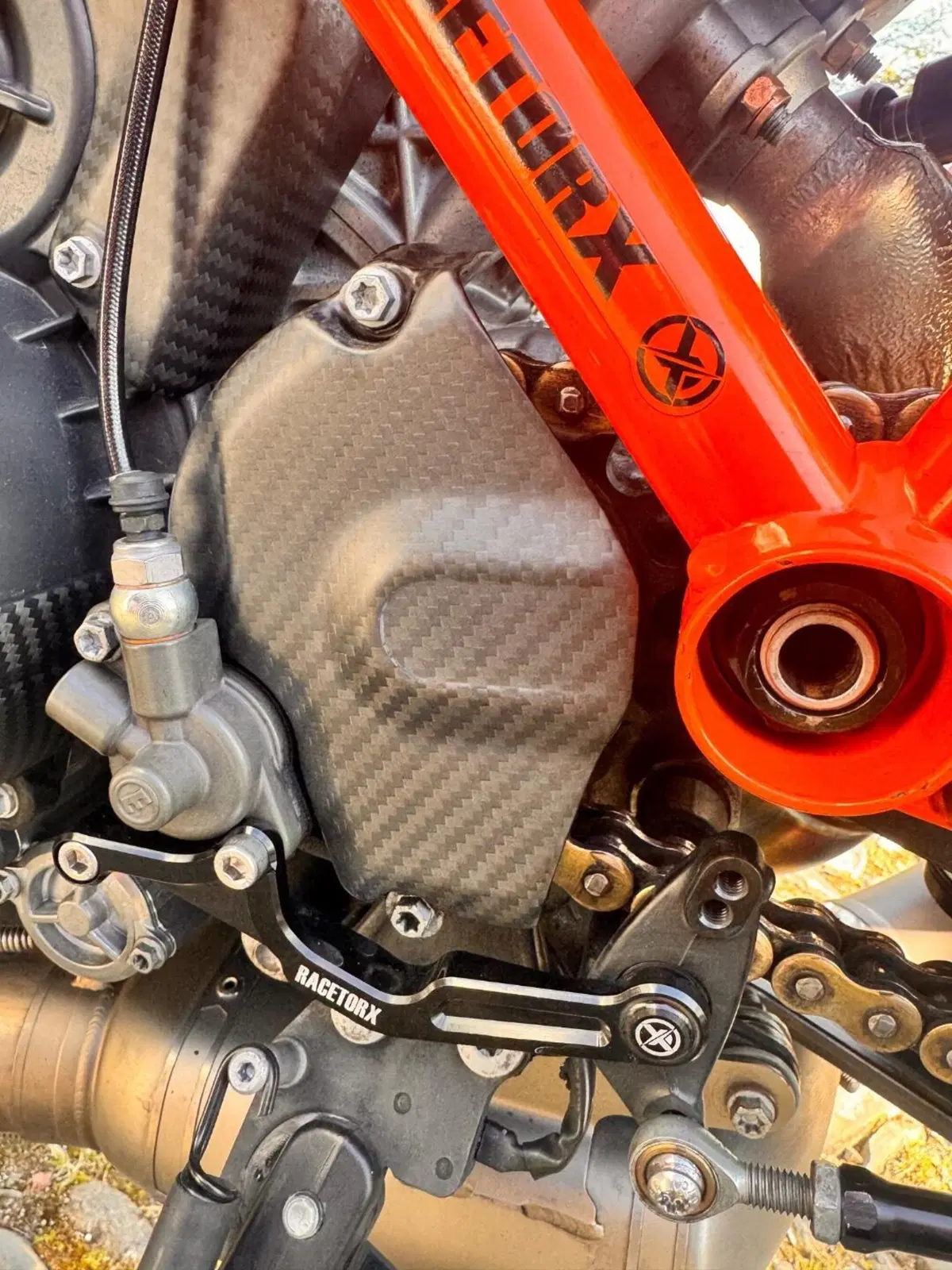 KTM 1290 Super Duke R (2021) (13)