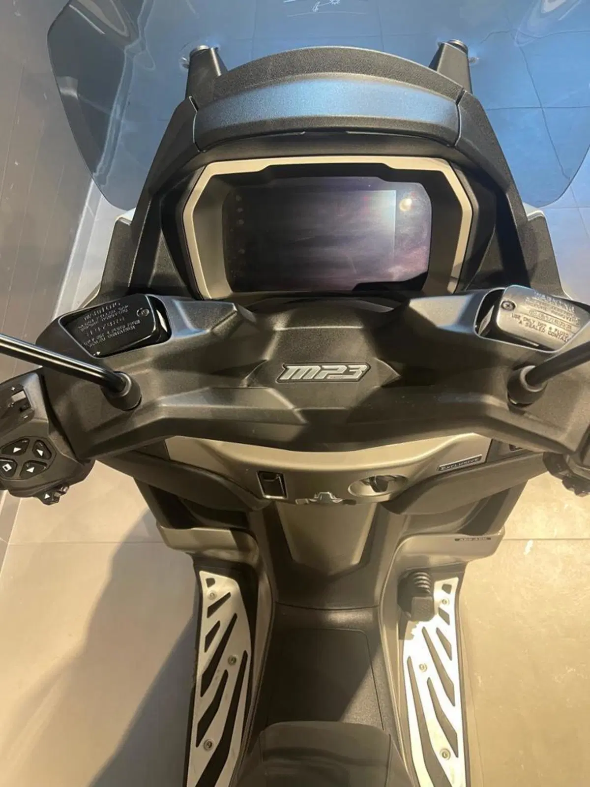 Piaggio MP3 530 ABS Hpe (2023 - 24) (5)