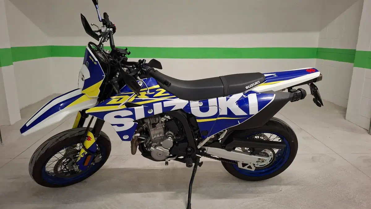 Suzuki DR-Z4SM (2025 - 26) (4)