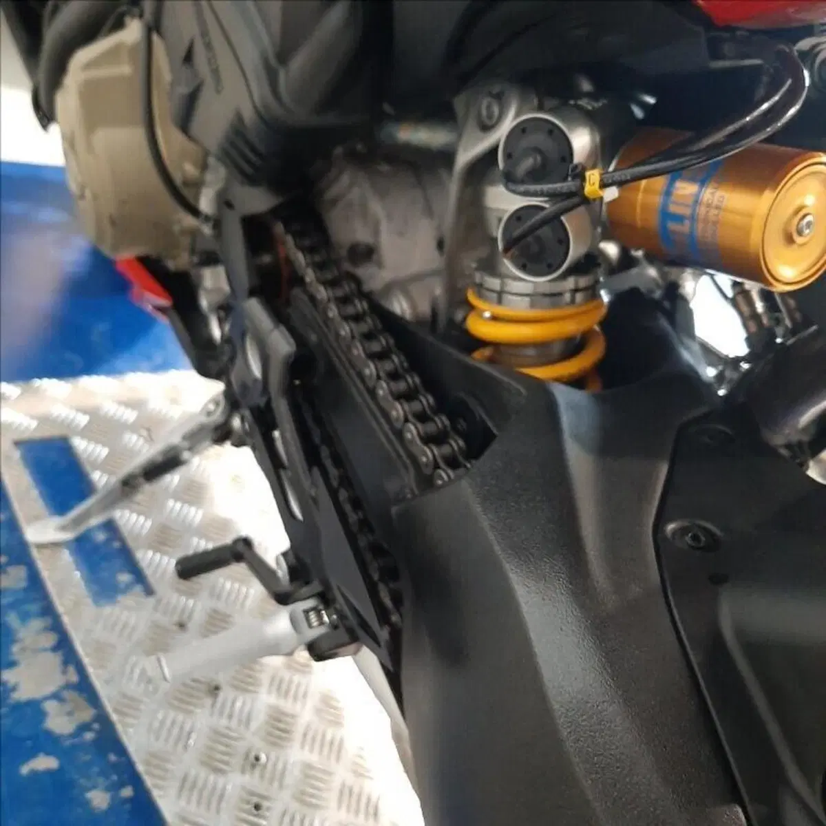 Ducati Streetfighter V4 S (2023 - 24) (14)