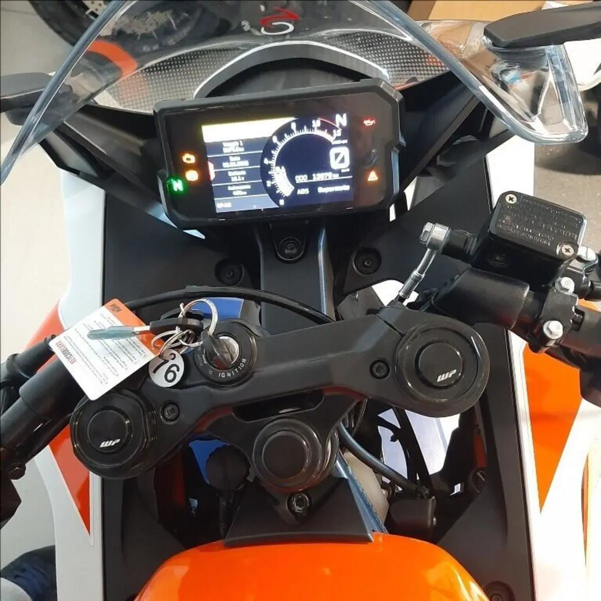 KTM RC 125 (2022 - 26) (12)
