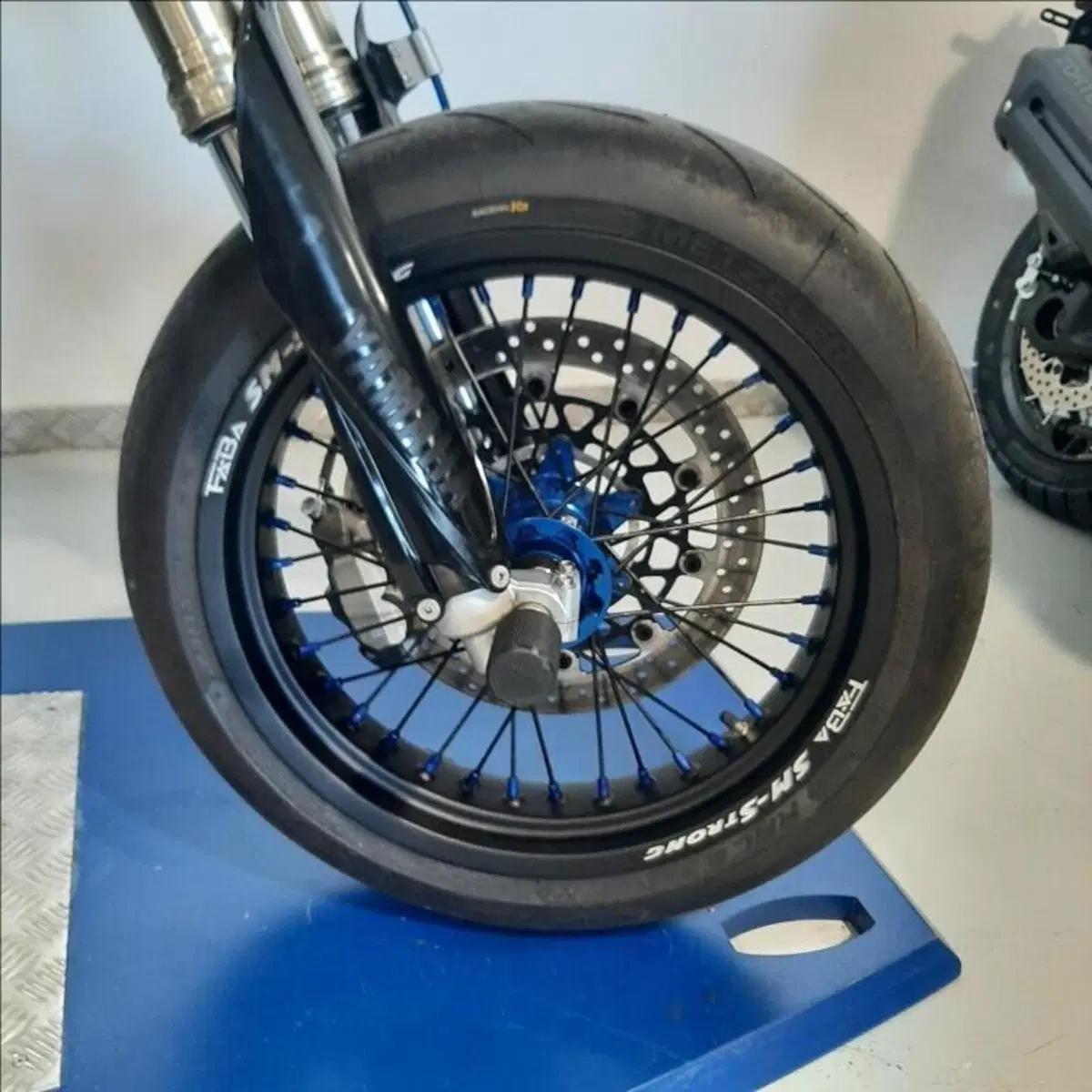 Yamaha YZ 125 Monster Energy (2023) (3)