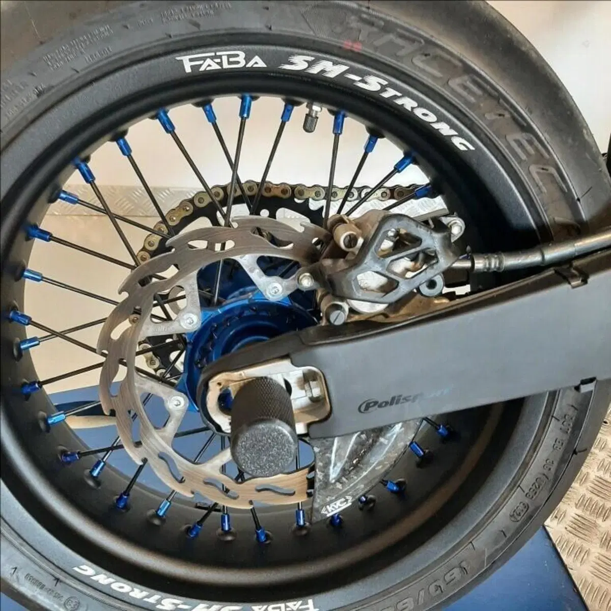 Yamaha YZ 125 Monster Energy (2023) (11)