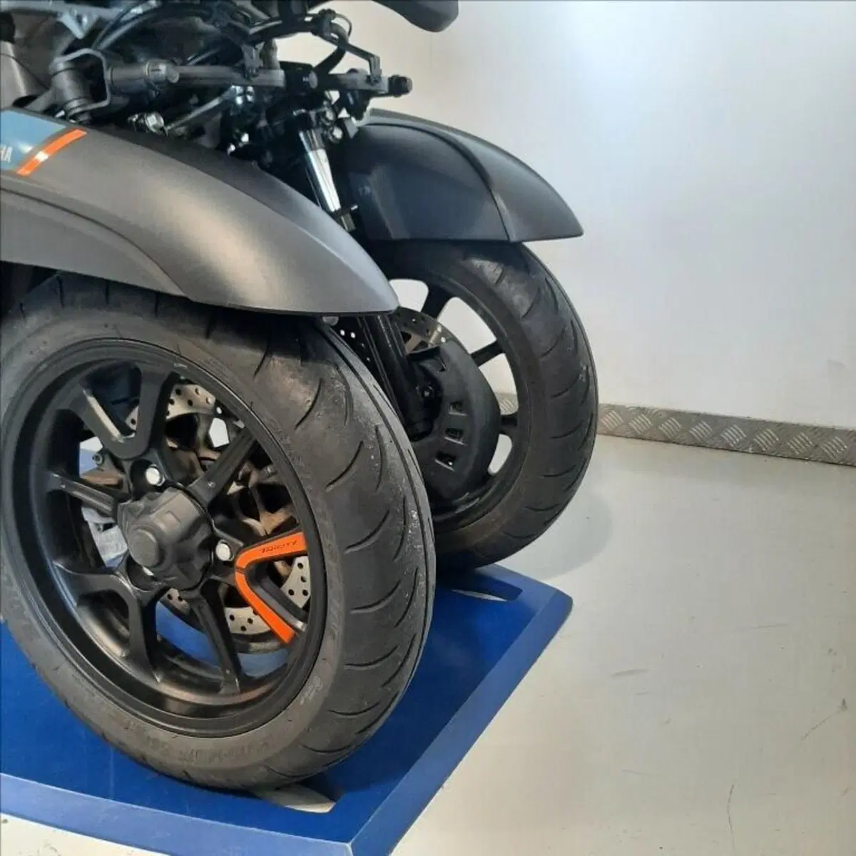 Yamaha Tricity 300 (2021 - 24) (4)