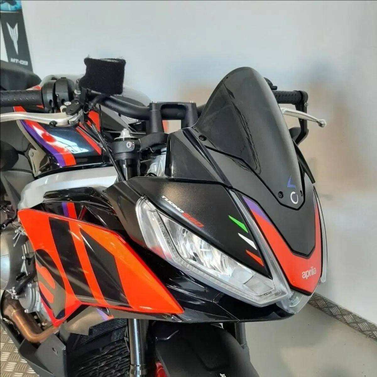 Aprilia Tuono 660 Factory (2022 - 24) (4)