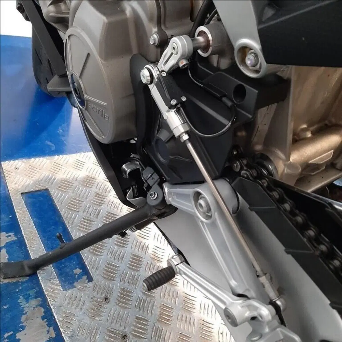 Aprilia Tuono 660 Factory (2022 - 24) (12)