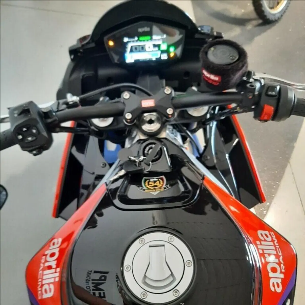 Aprilia Tuono 660 Factory (2022 - 24) (13)