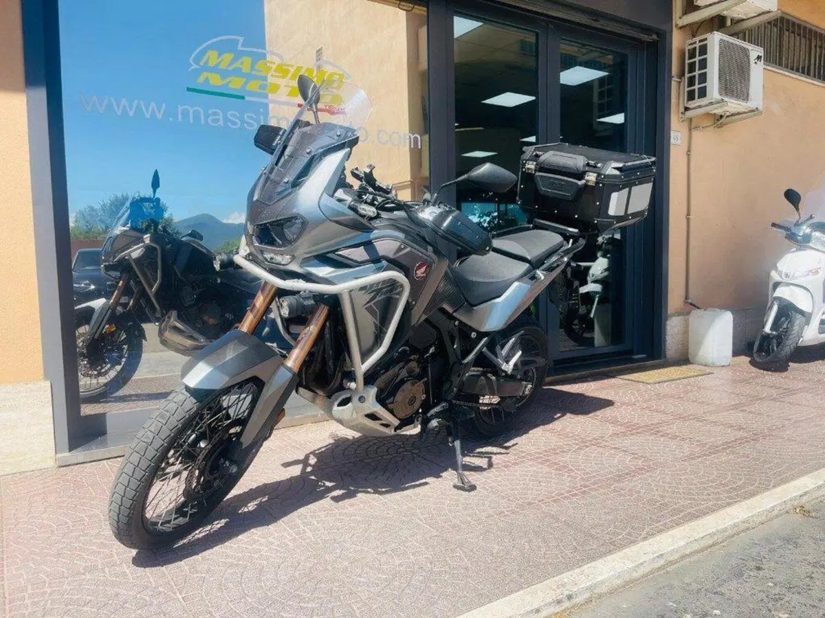 Honda Africa Twin CRF 1100L (2022 - 23) (10)