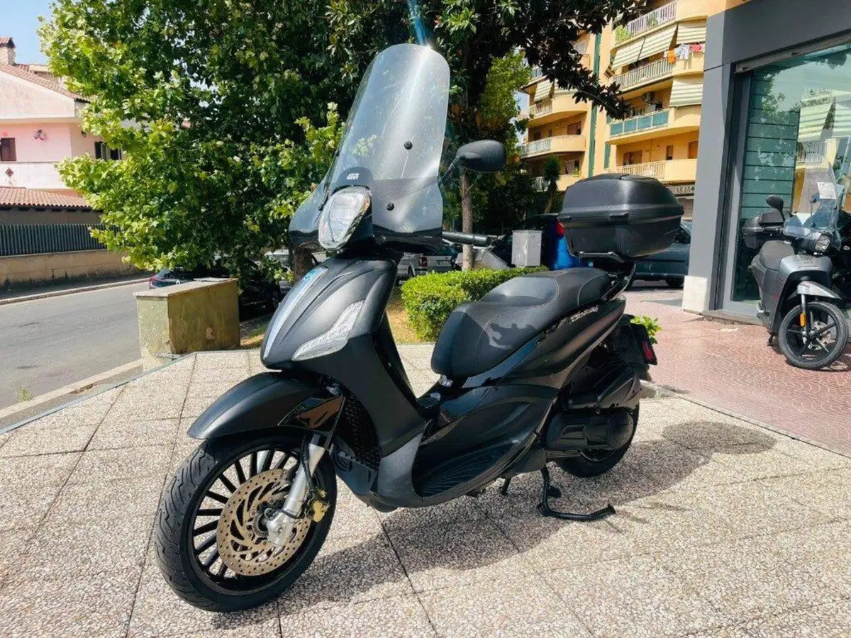 Piaggio Beverly 300 ABS-ASR (2021 - 25) (4)