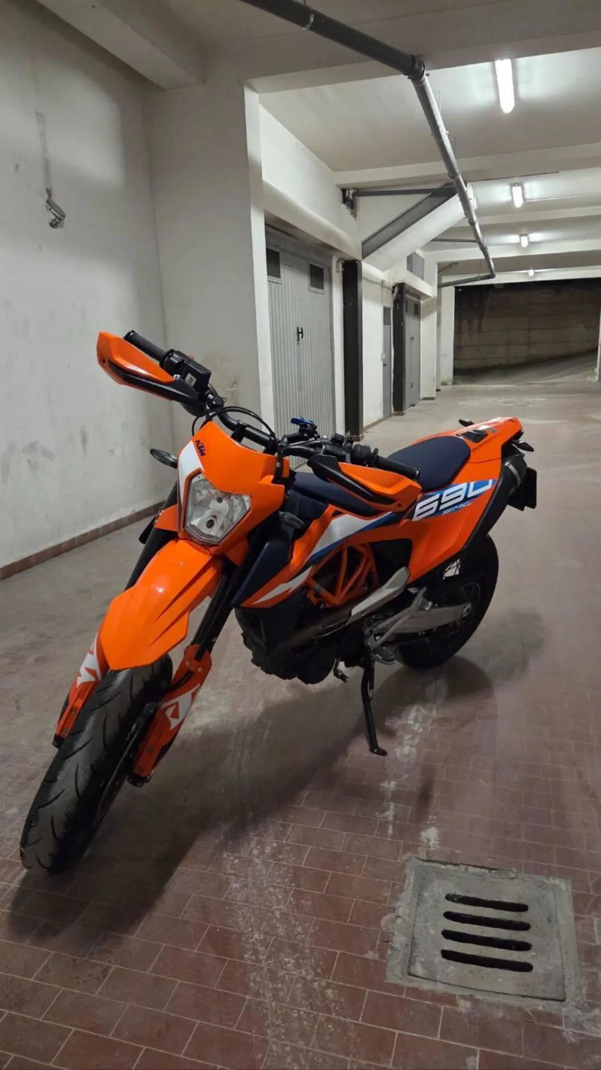 KTM 690 SMC R (2023 - 25)