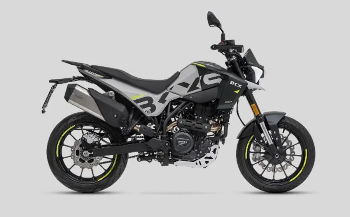 Benelli BKX 300 S (2026) (2)
