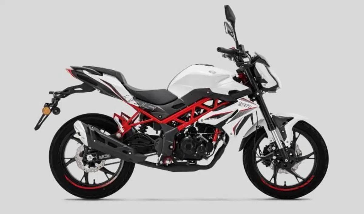 Benelli BN 125 (2026) (2)