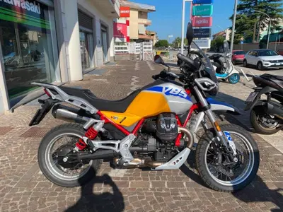 Moto Guzzi V85 TT (2024 - 26) usata