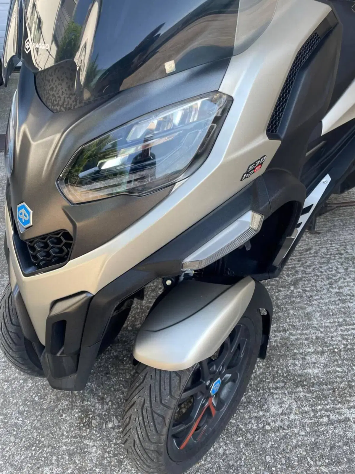 Piaggio MP3 530 ABS Hpe (2023 - 24) (2)