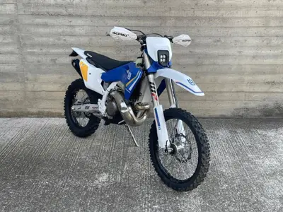 Husqvarna TE 300 (2025) usata