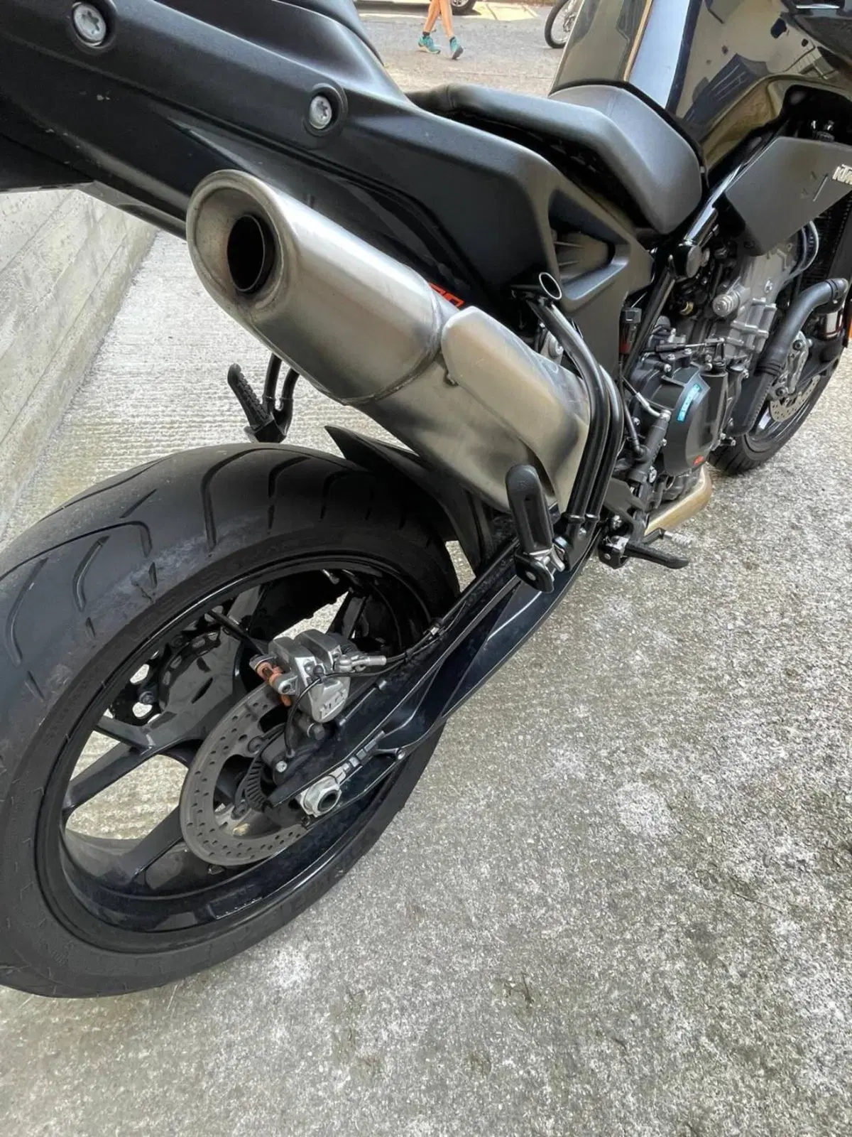 KTM 890 Duke (2021 - 23) (4)