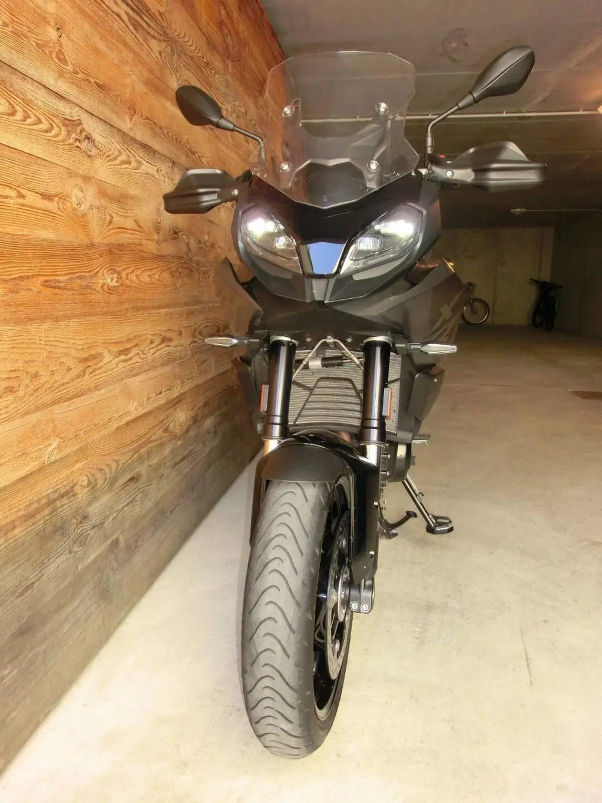 Bmw F 900 XR (2020 - 24) (3)