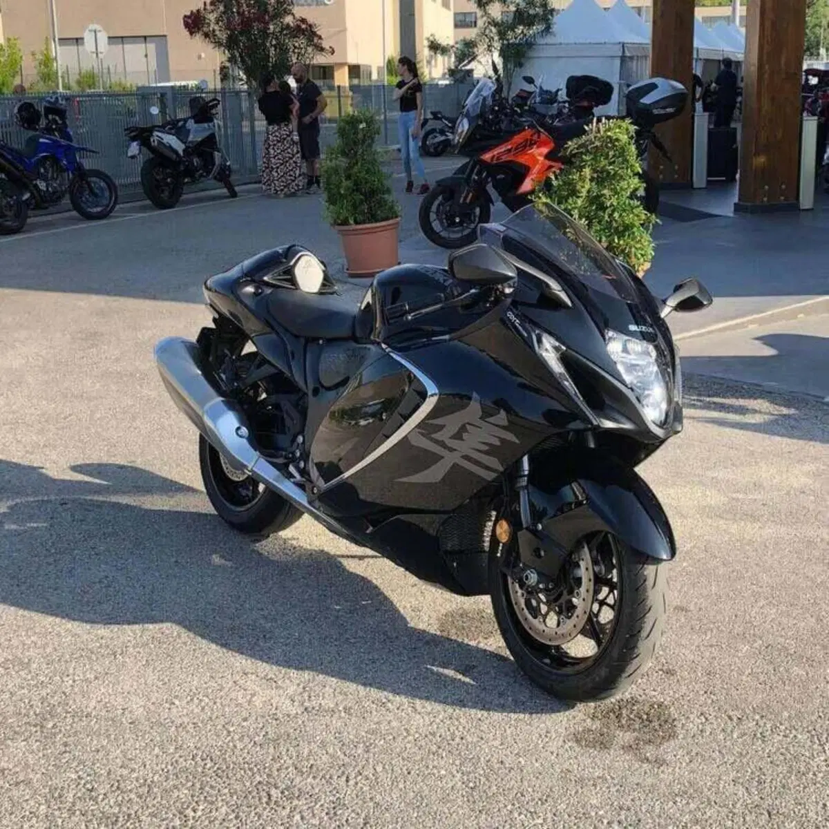 Suzuki GSX 1300 R Hayabusa (2021 - 24) (2)