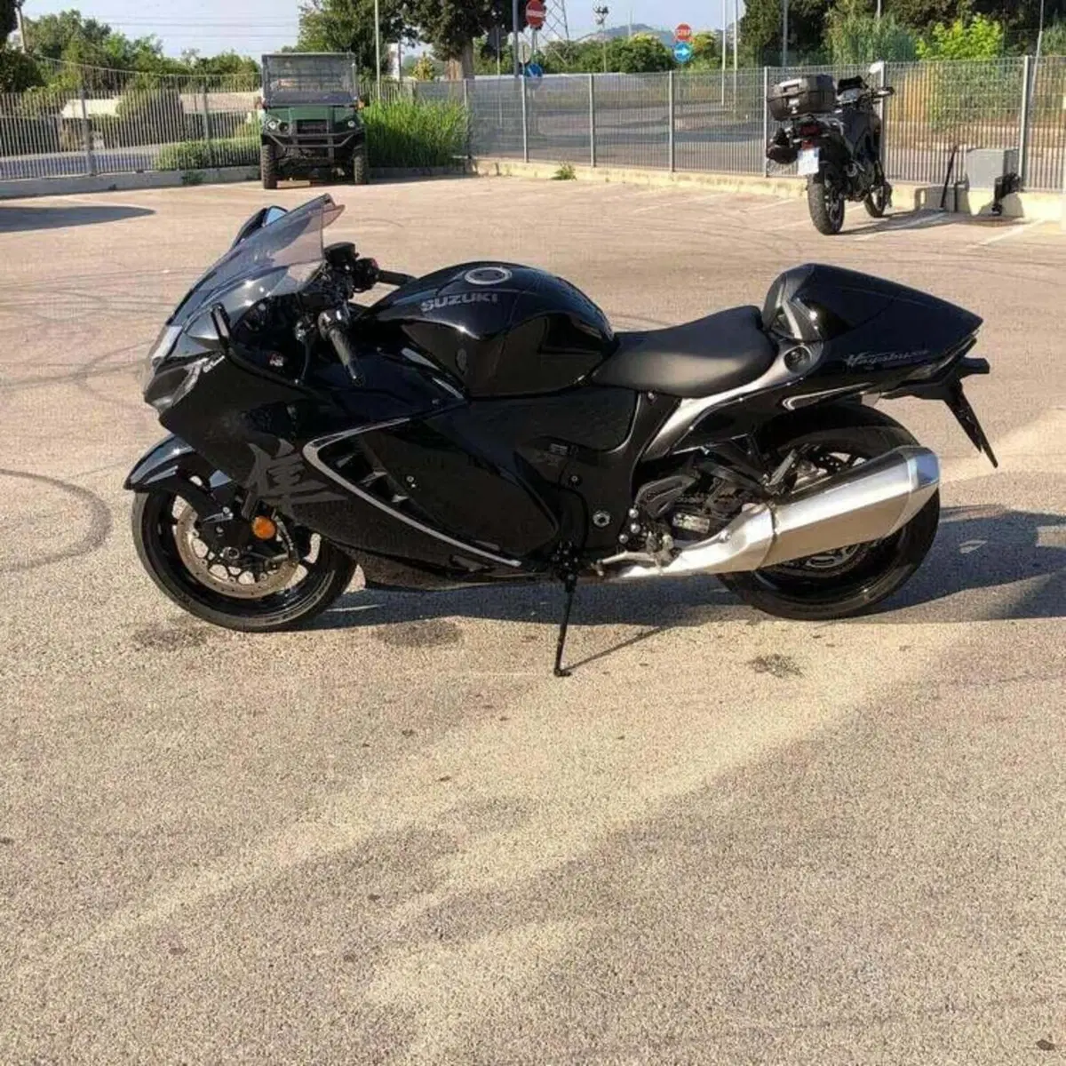 Suzuki GSX 1300 R Hayabusa (2021 - 24) (5)