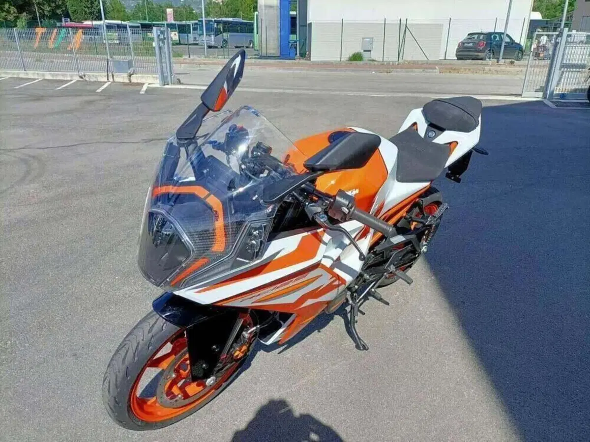KTM RC 125 (2022 - 26) (4)