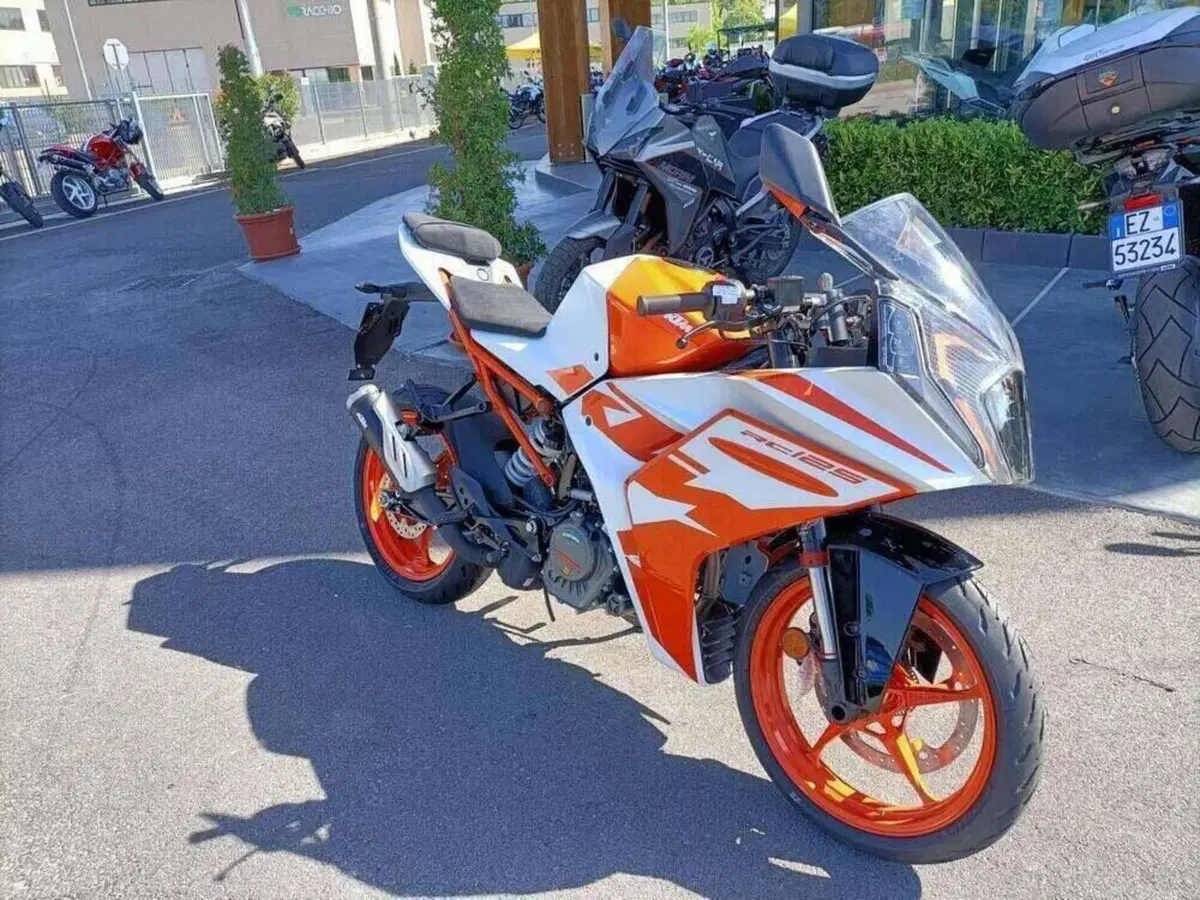 KTM RC 125 (2022 - 26) (6)