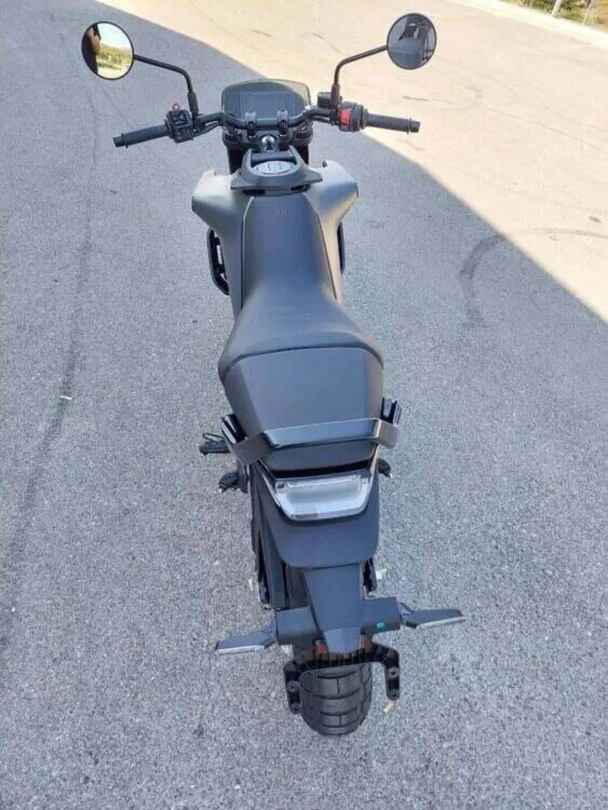 Husqvarna Svartpilen 125 (2024 - 26) (8)