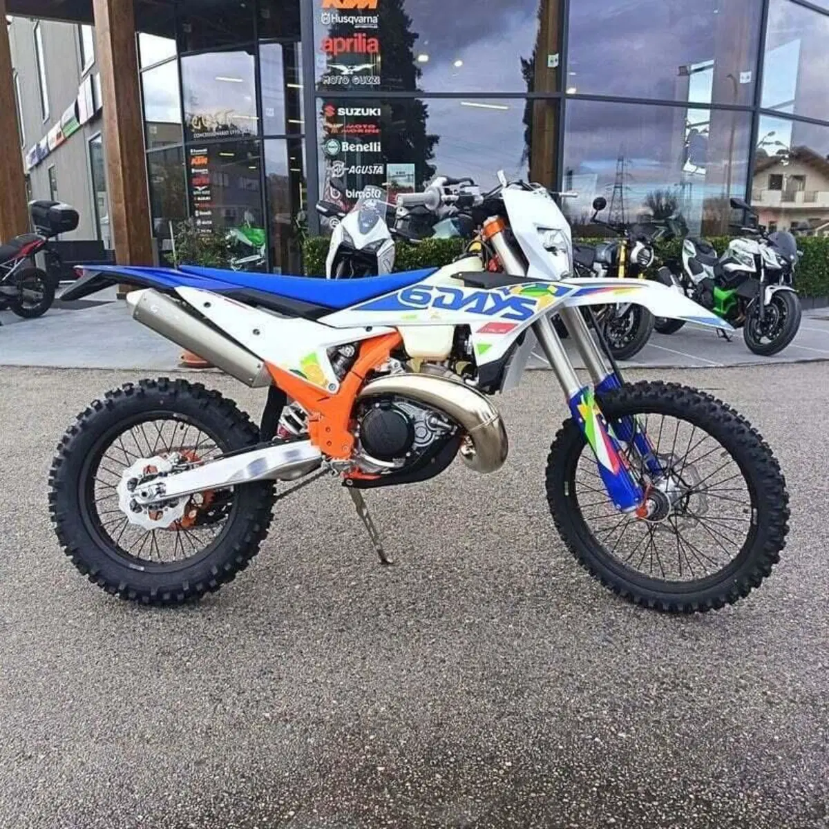 KTM 300 EXC 6Days (2026) (3)