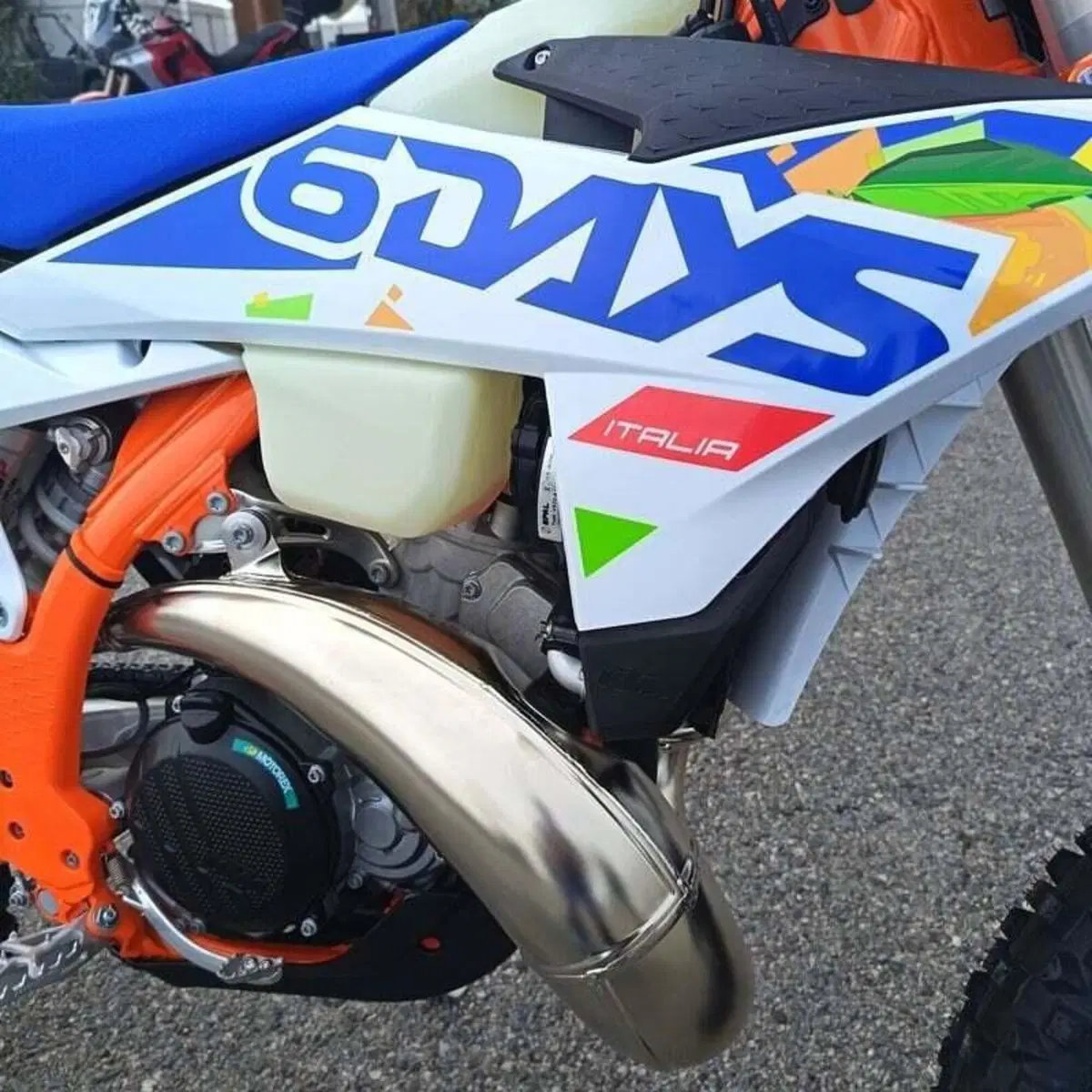 KTM 300 EXC 6Days (2026) (8)