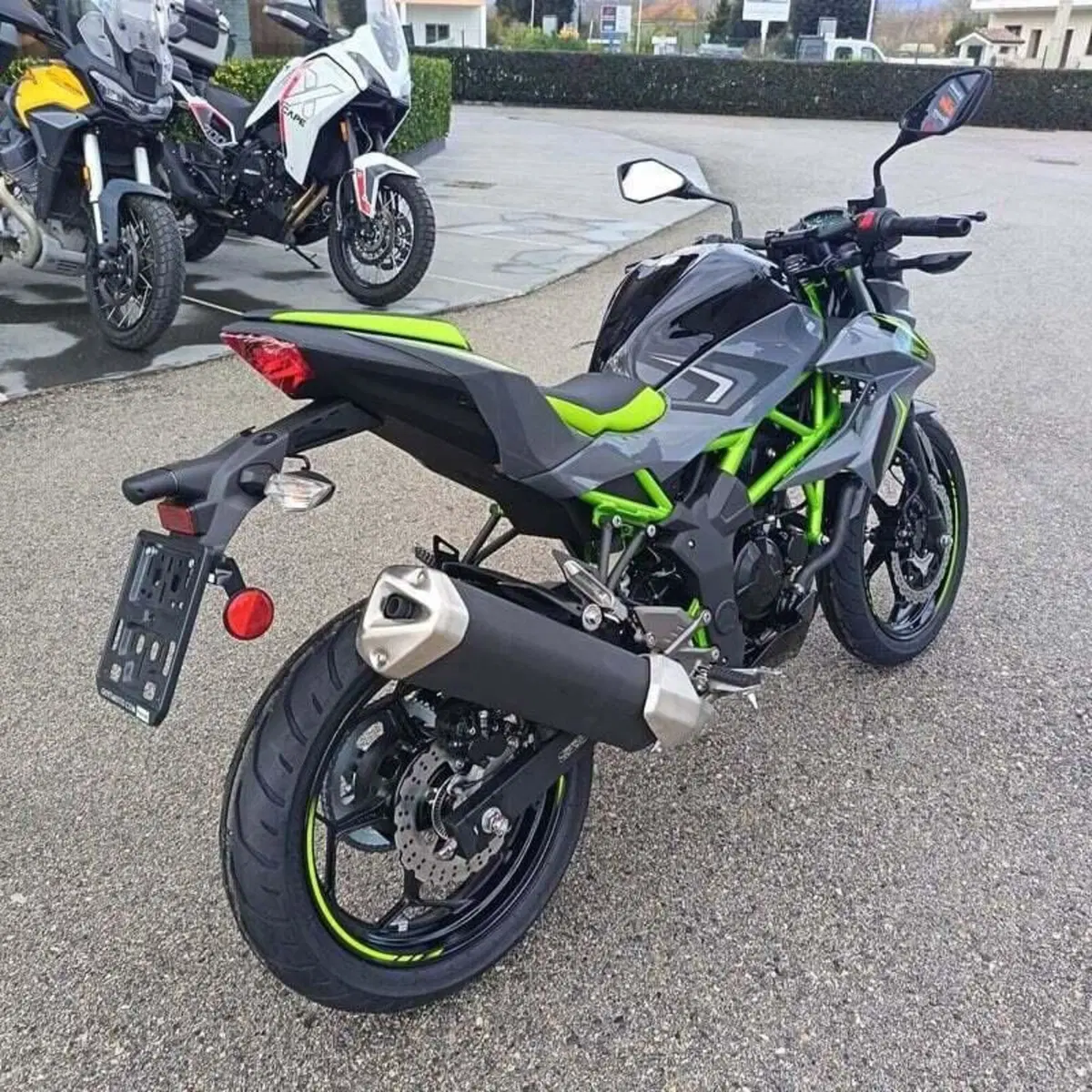 Kawasaki Z 125 (2025 - 26) (5)