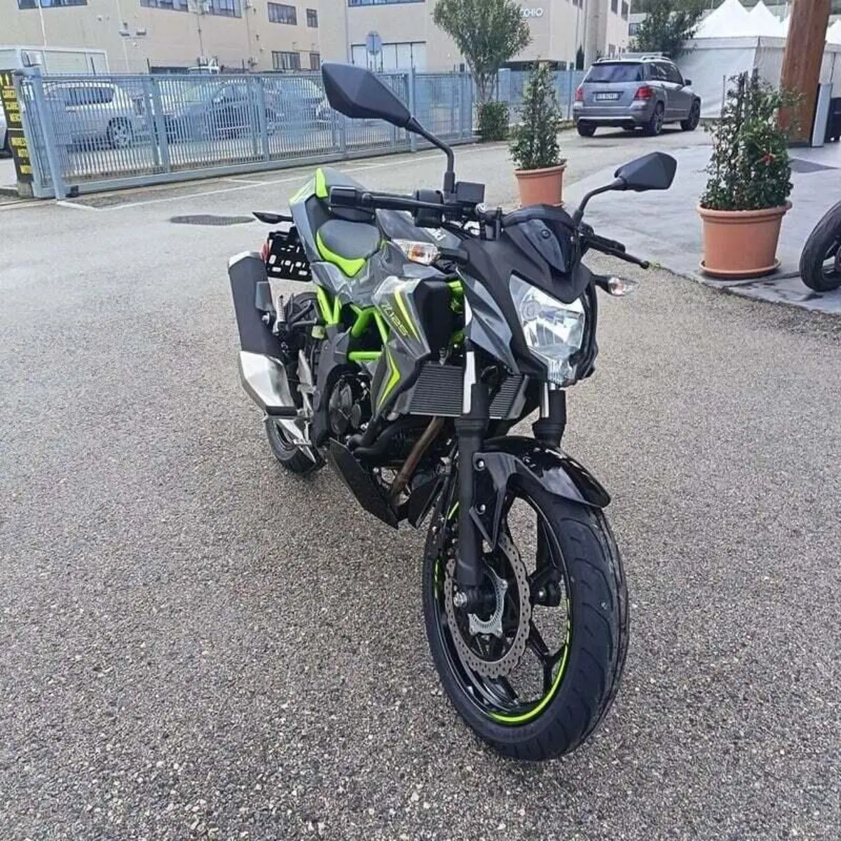 Kawasaki Z 125 (2025 - 26) (8)