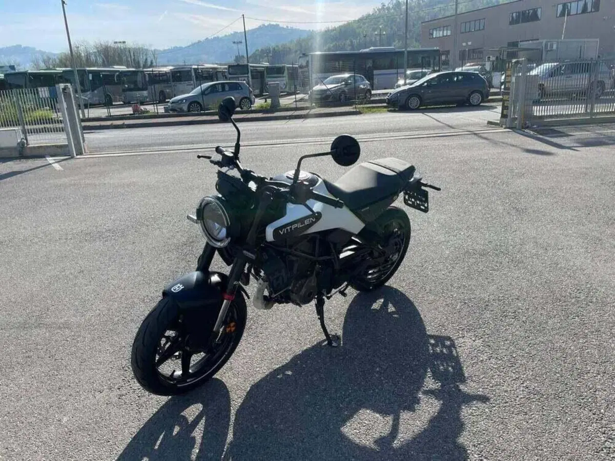 Husqvarna Svartpilen 125 (2024 - 26) (6)