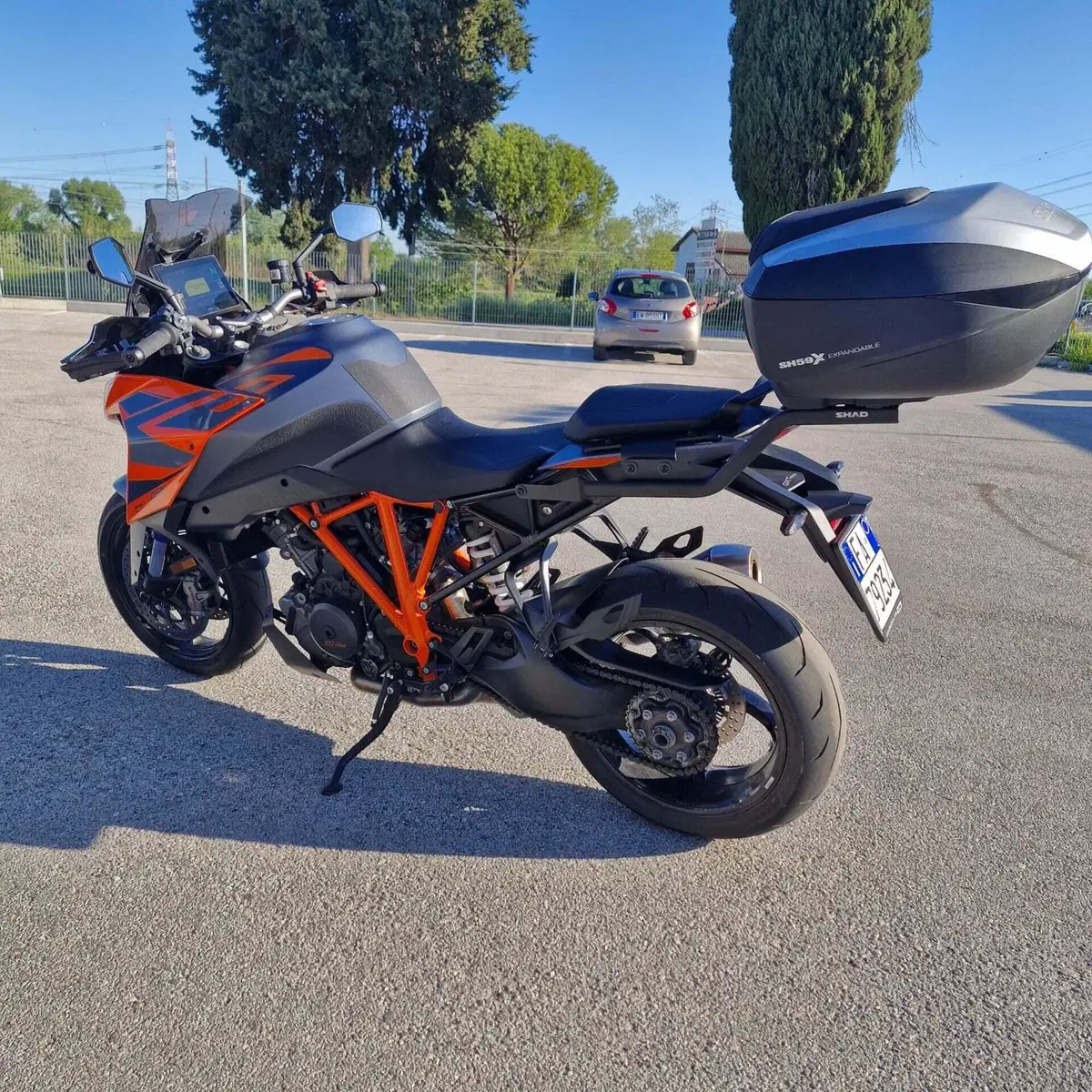 KTM 1290 Super Duke GT (2022 - 25) (3)
