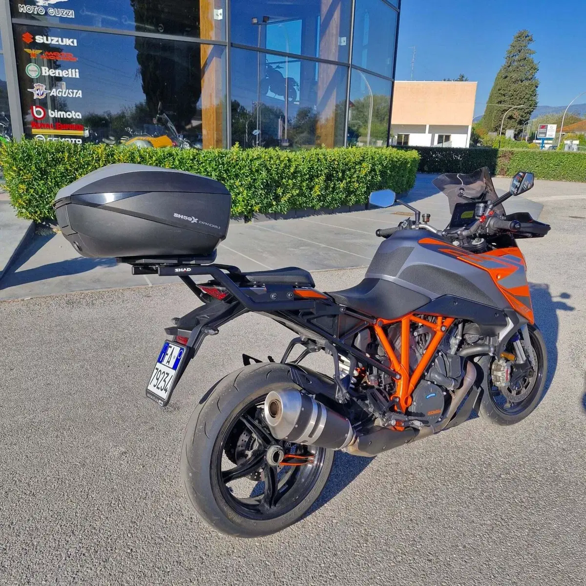 KTM 1290 Super Duke GT (2022 - 25) (4)