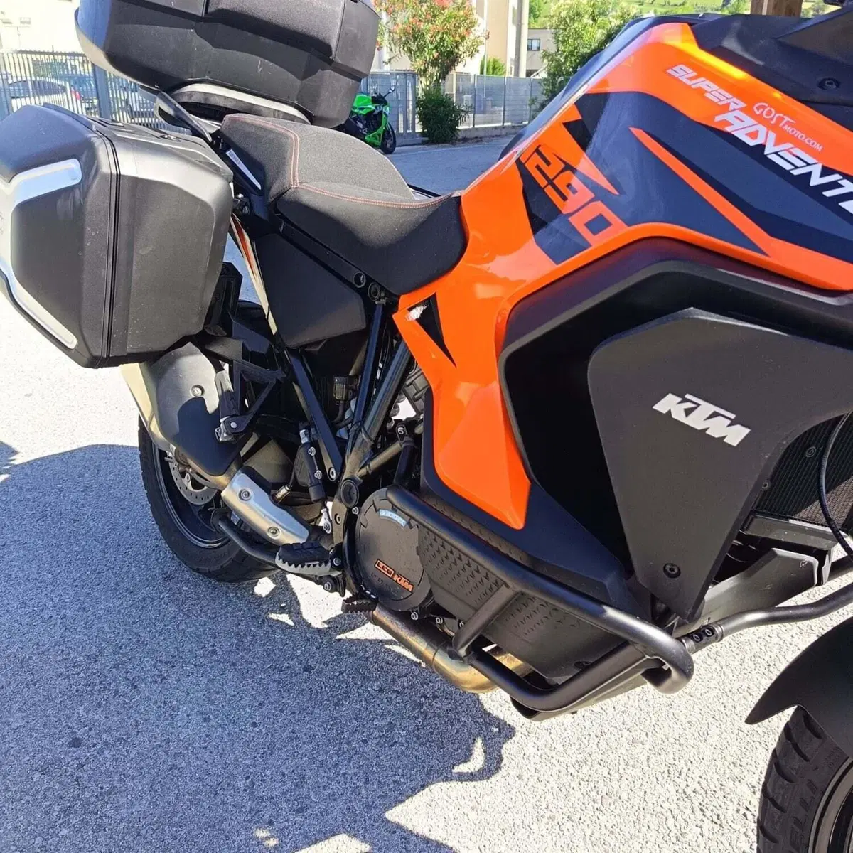 KTM 1290 Super Adventure S (2021) (4)