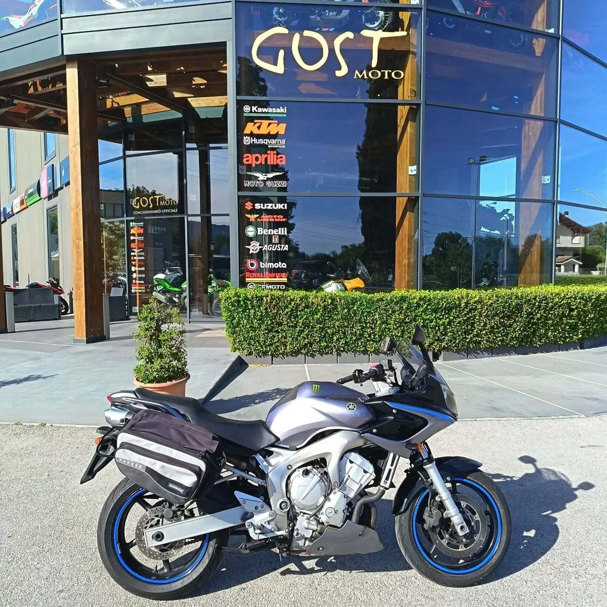 Yamaha FZ6 Fazer (2004 - 07)