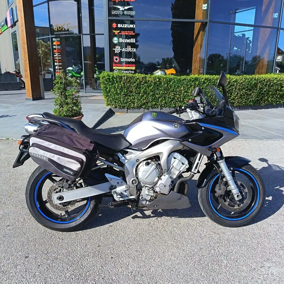 Yamaha FZ6 Fazer (2004 - 07) (2)