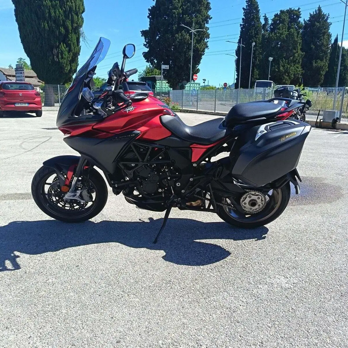 MV Agusta Turismo Veloce 800 Lusso (2021 - 23) (7)