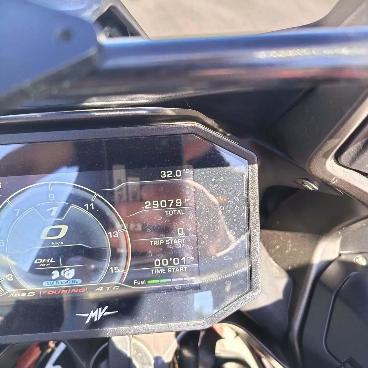 MV Agusta Turismo Veloce 800 Lusso (2021 - 23) (12)